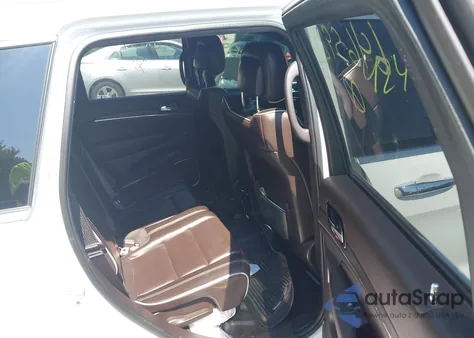 2019 Jeep Grand Cherokee Overland 4X4 из США, поврежденный, VIN 1C4RJFCG0KC646592